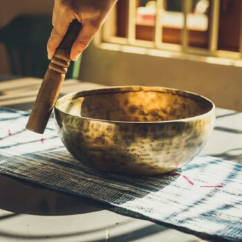 free-to-use-sounds-XtQNZRTIMYc-unsplash klangschale